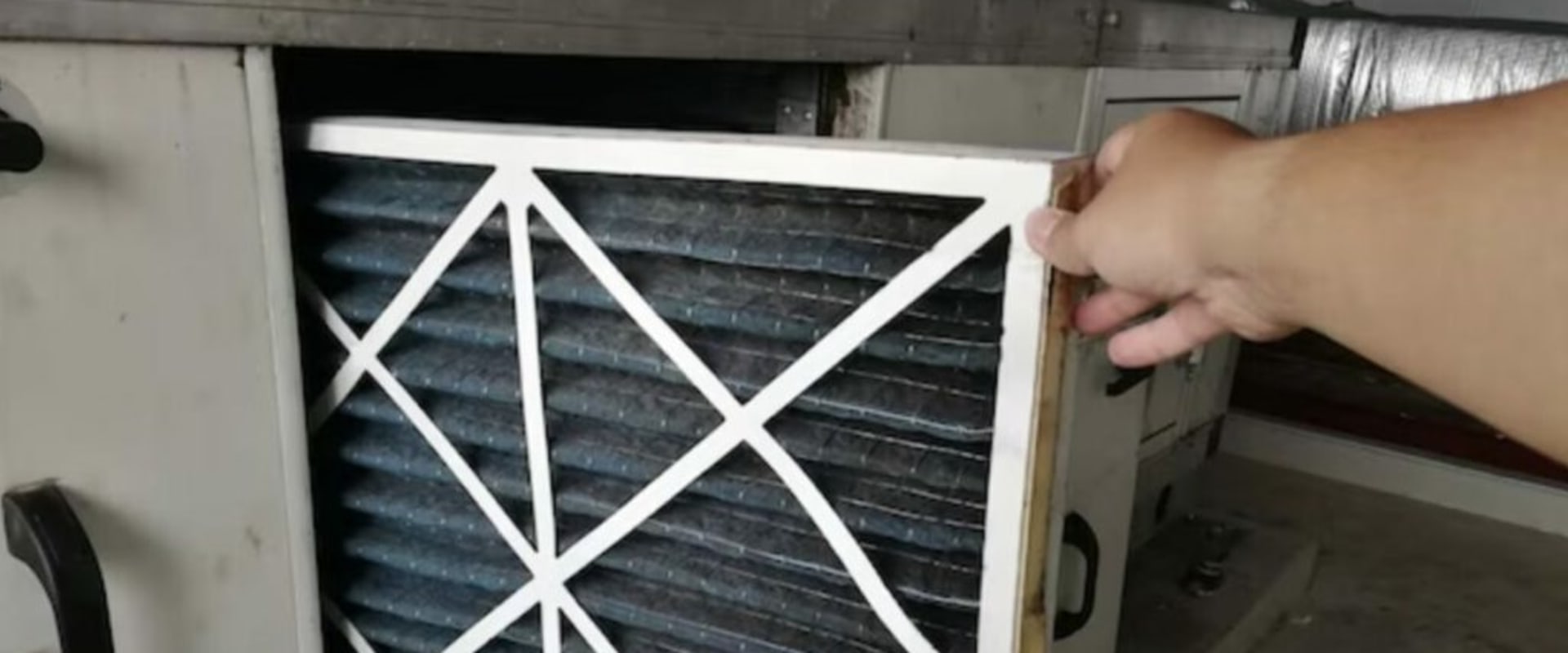 MERV 11 16x24x1 Furnace Filters: Are You Replacing Yours Too Late?